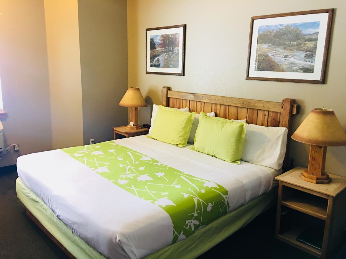 Boulder Creek Inn Donnelly Extérieur photo