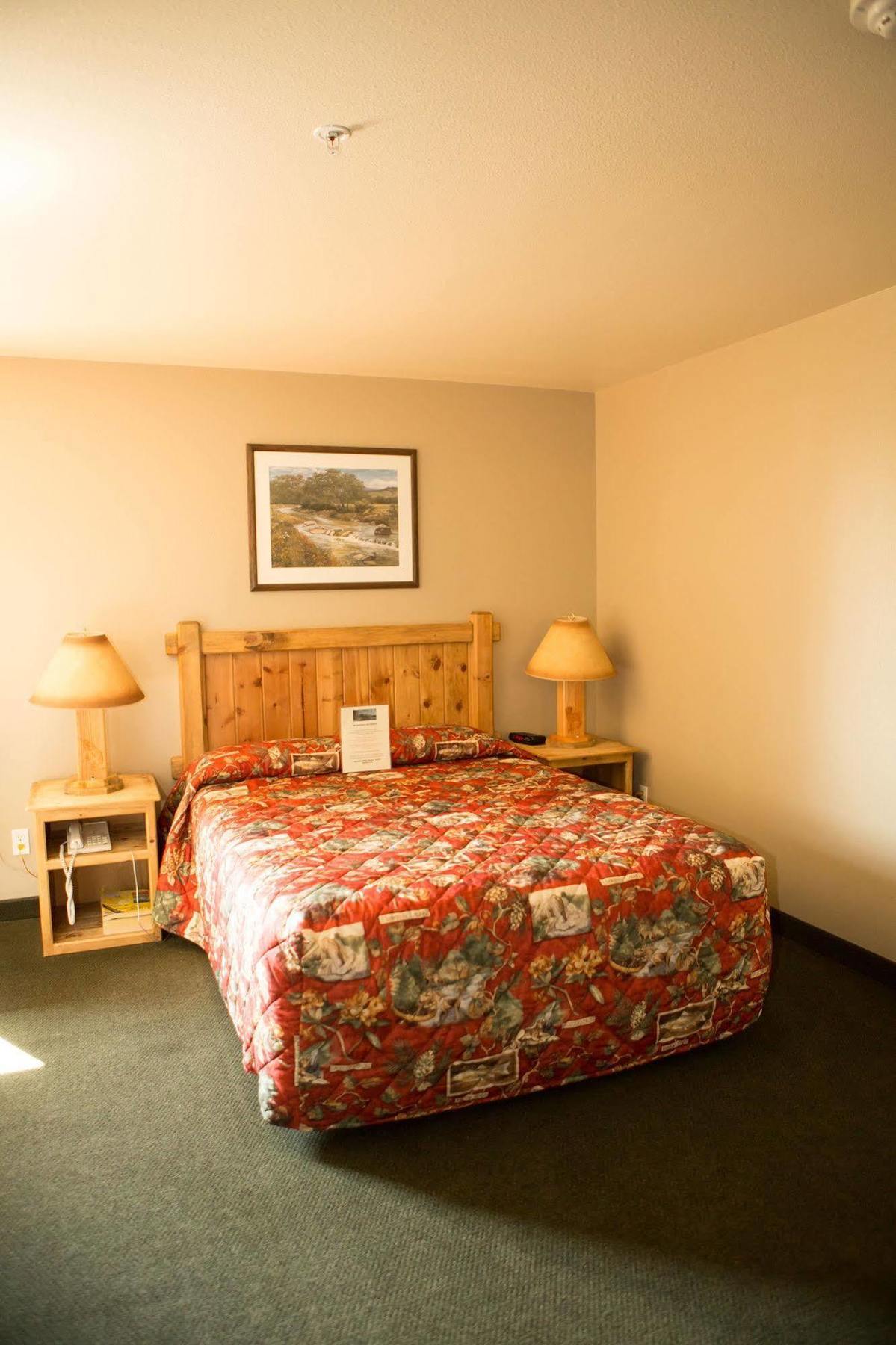 Boulder Creek Inn Donnelly Extérieur photo