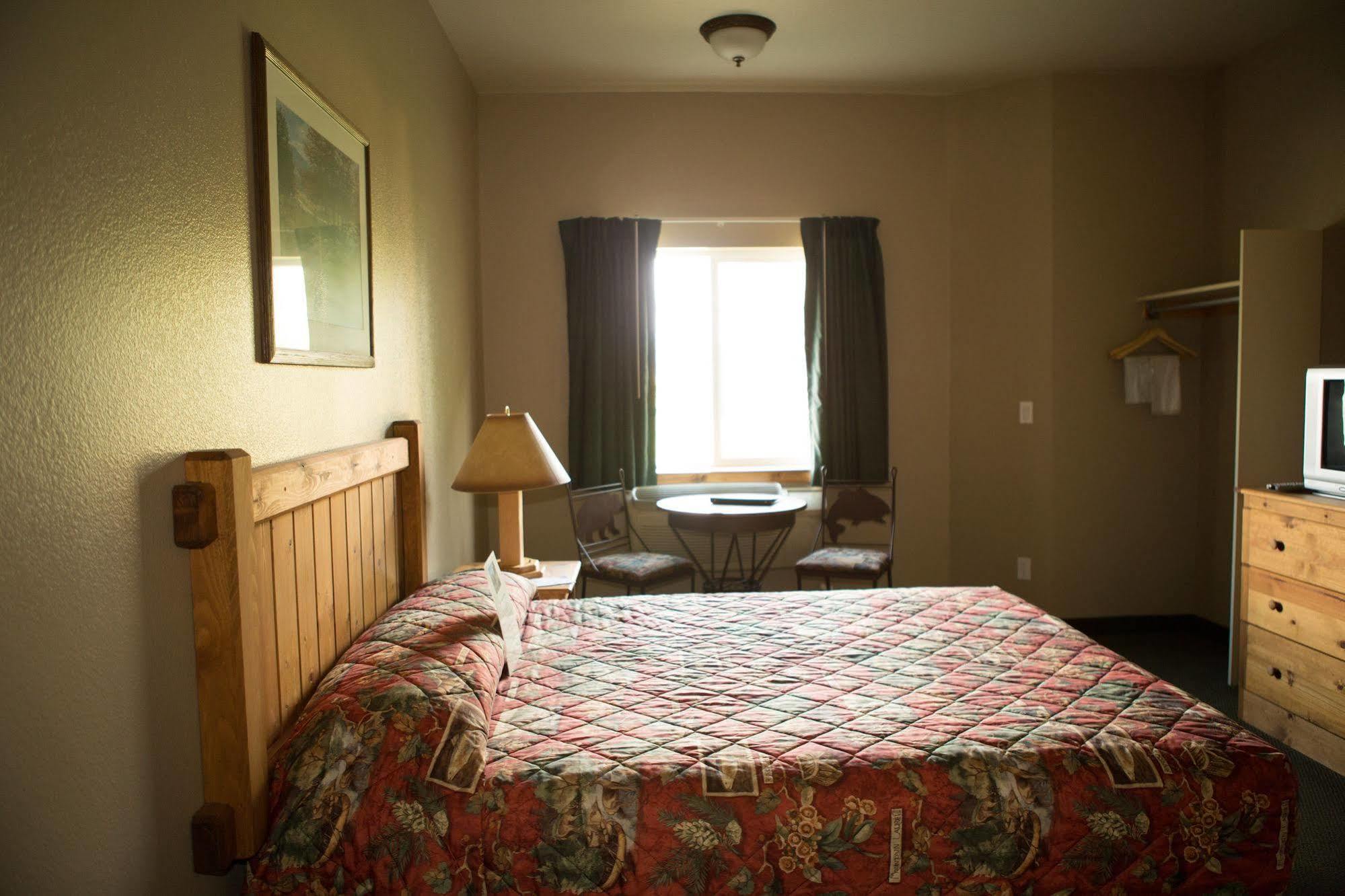 Boulder Creek Inn Donnelly Extérieur photo